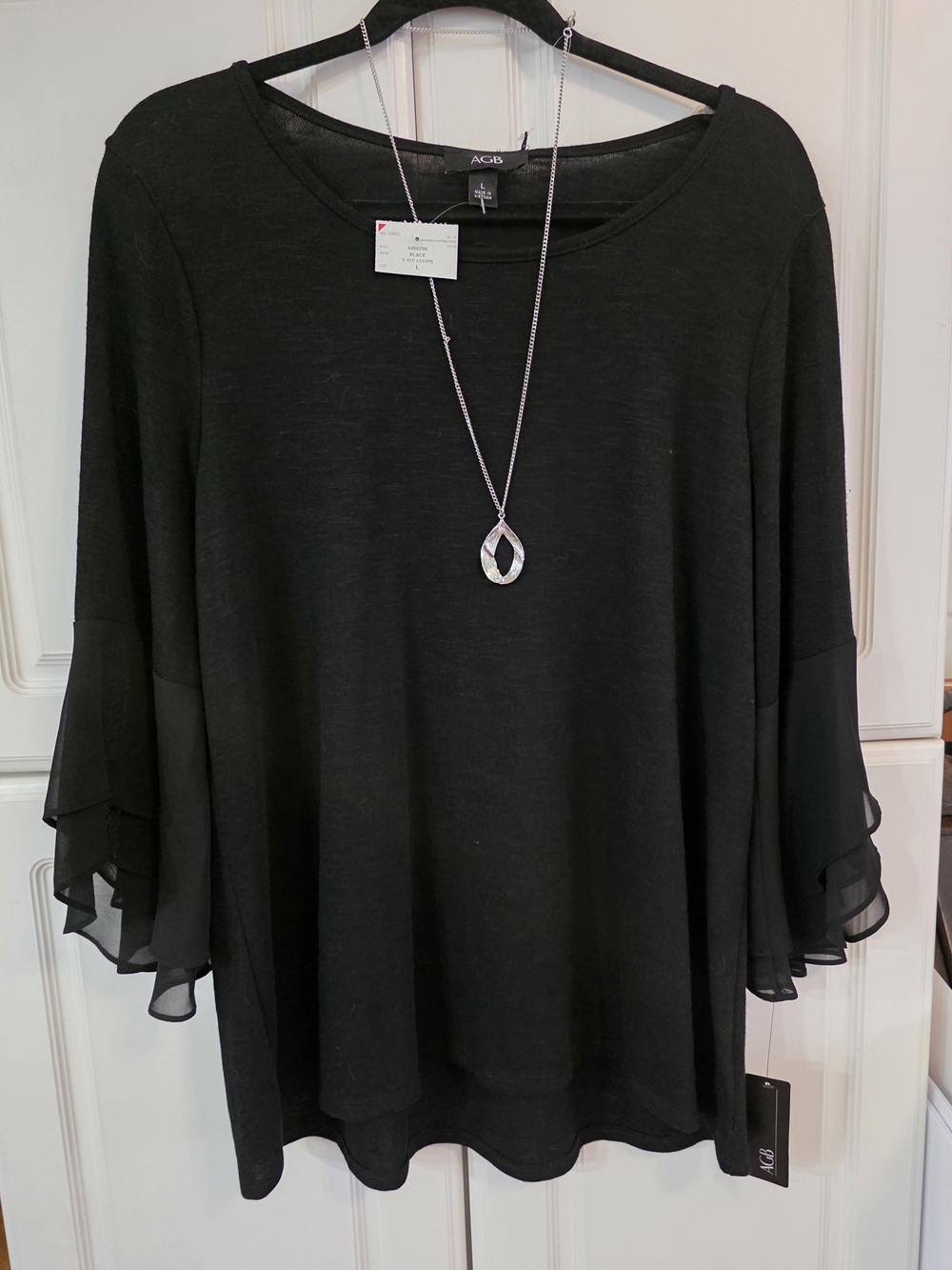 AGB Black Ruffle-Sleeve Women's Top Size Large- NWT- Includes Necklace